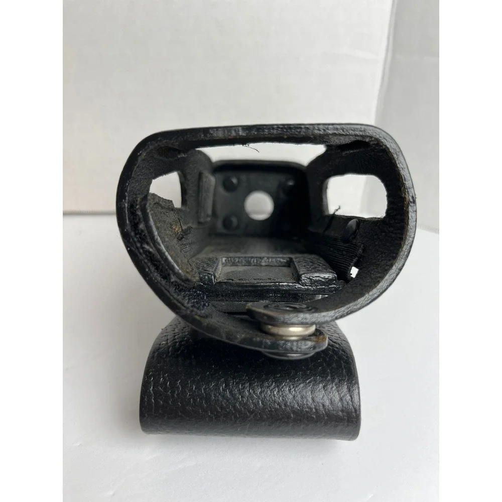 Motorola RLN5496A Genuine Leather Swivel Belt Loop Radio Carry Case Holster